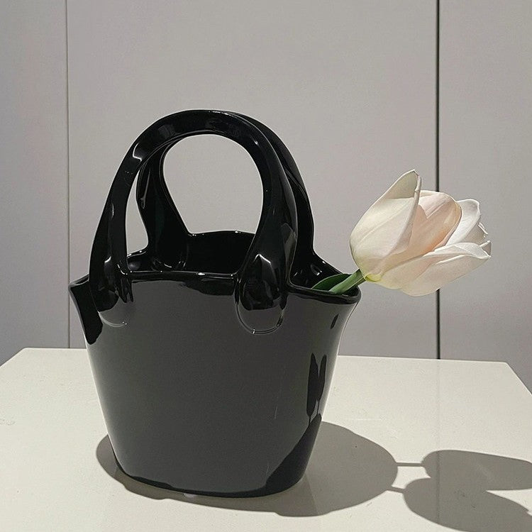 Modern Chic Handbag for Everyday Use