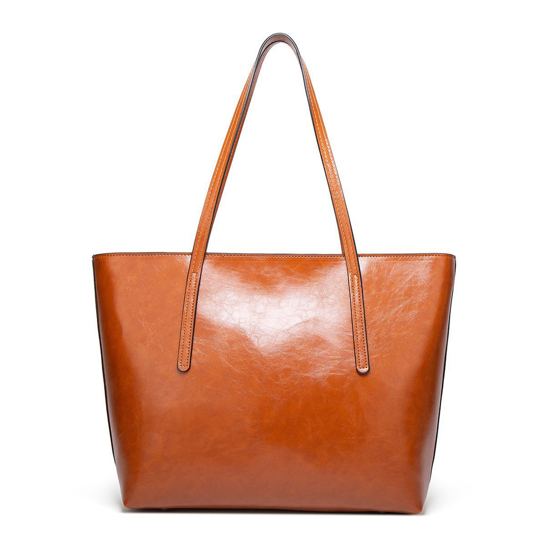 Elegant Handbag Made of High-Quality Leather Kalsten