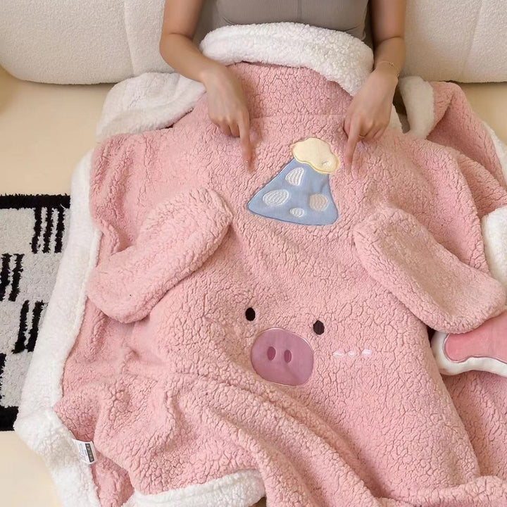 Cuddly Sherpa children's blanket with appliquéd cloud motif and teddy lining