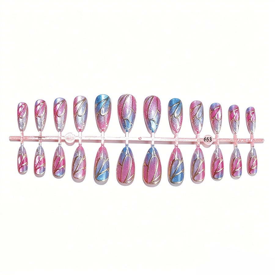 Artificial nail set with shimmering color gradients and elegant 3D details Kalsten