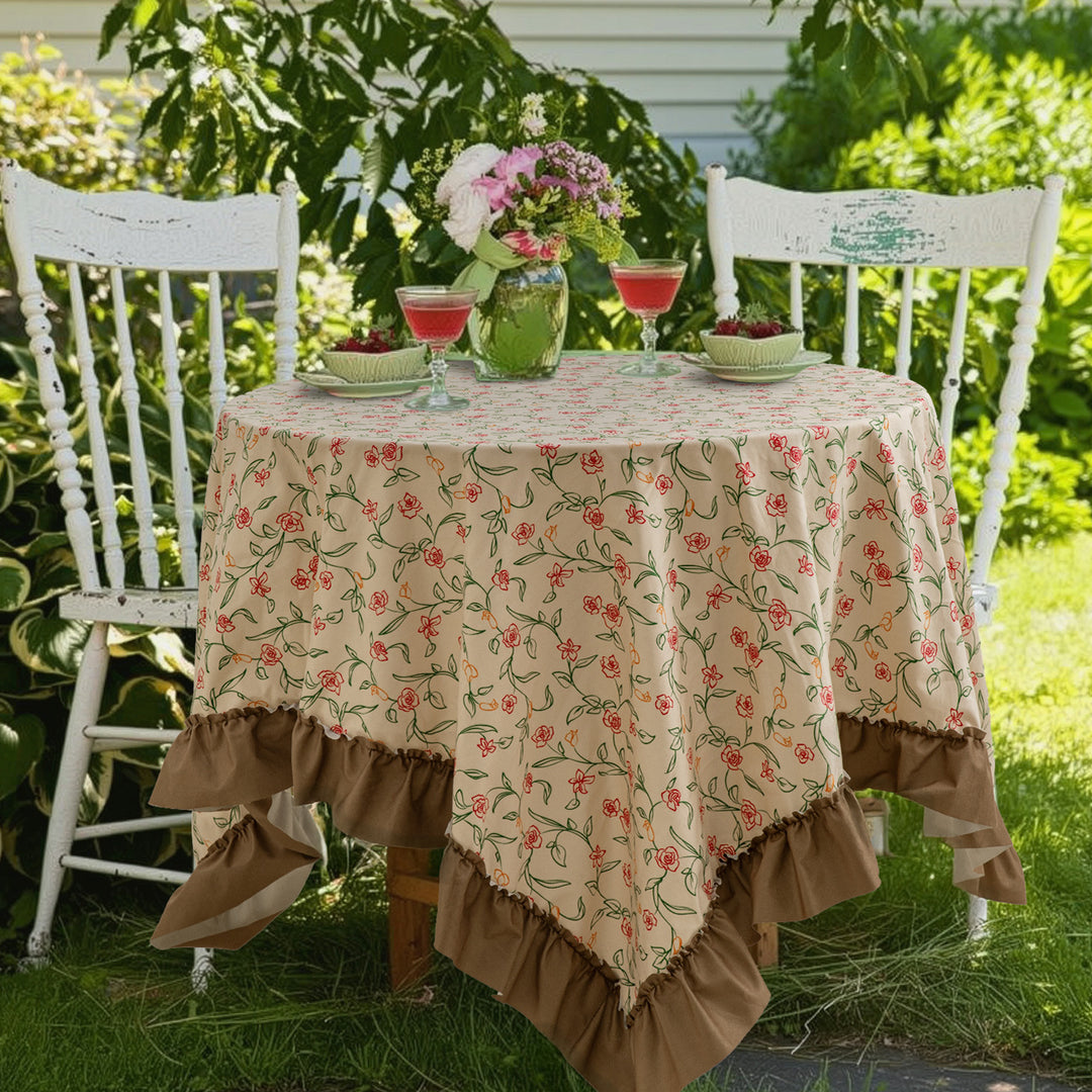 Tablecloth with floral vintage print look and gathered frill Kalsten