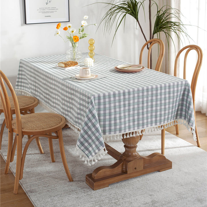 Checkered Tablecloth with Decorative Tassels