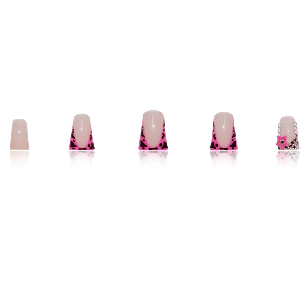 Thematic Star-Embellished Press-On Nail Extensions Kalsten