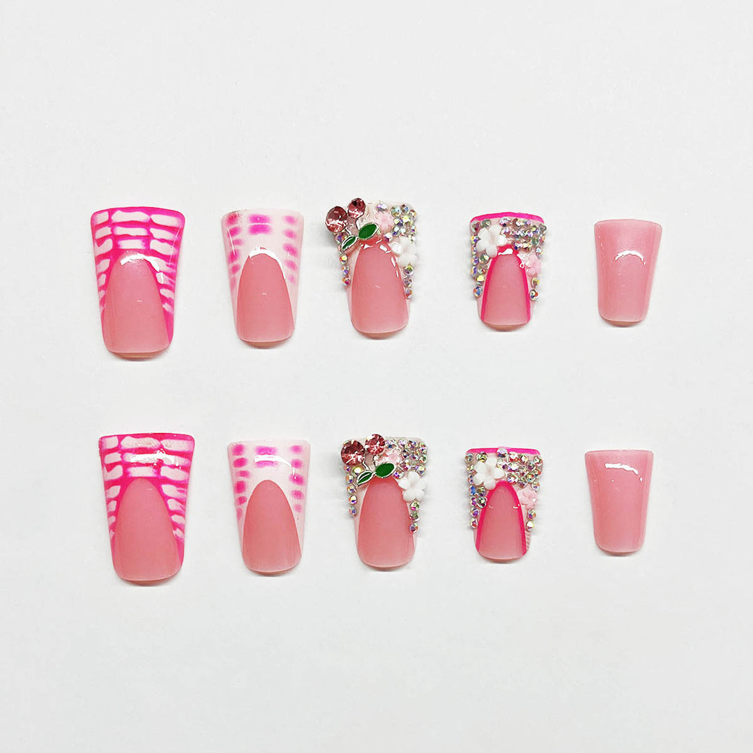 Decorative Artful Press-On Nails Kalsten