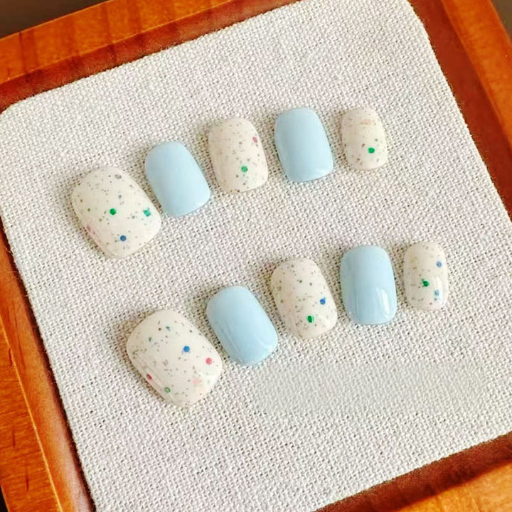 Artistic Cat-Themed Press-On Nail Art Set Kalsten