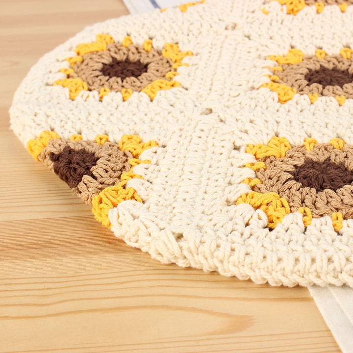 Hand-knotted tote bag with floral crochet motifs Kalsten