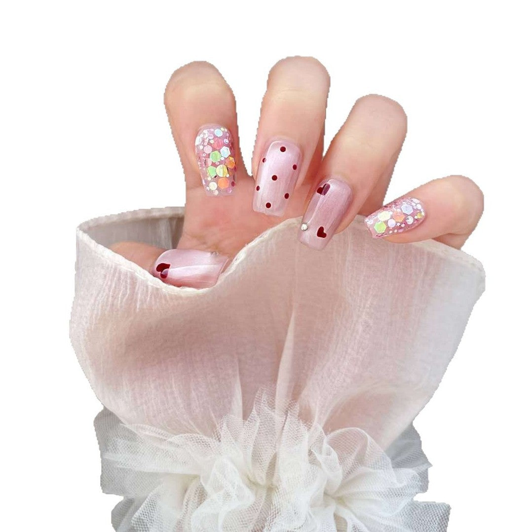 Artistic Press-On Nail Art Set with Heart and Glitter Design