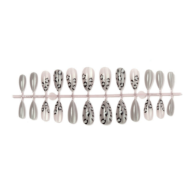 Nail art set with fashionable leopard patterns and elegant shades of gray Kalsten