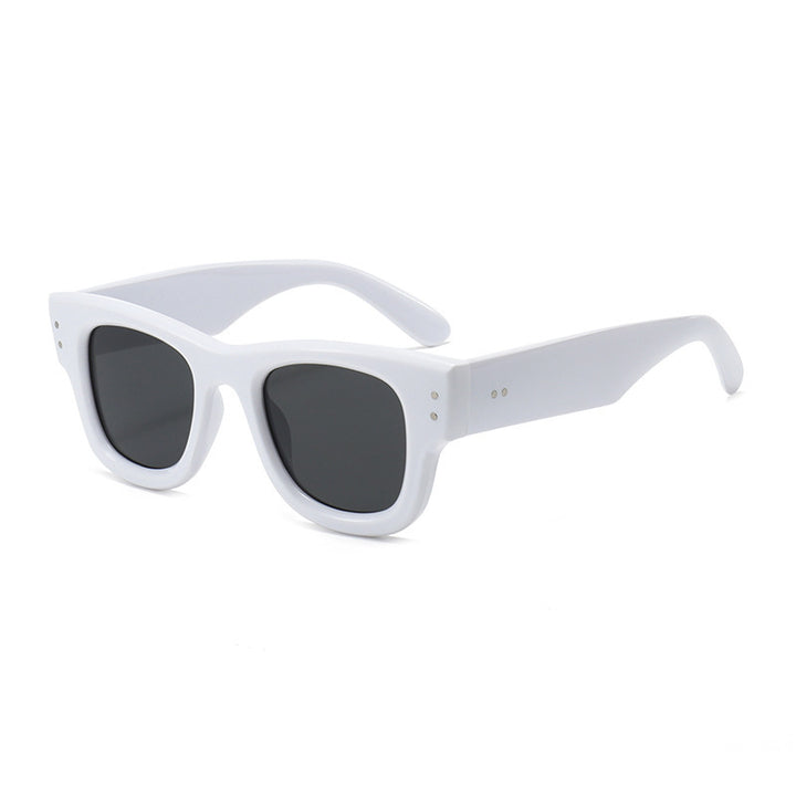 Retro-Influenced Bold Frame Sunglasses Kalsten