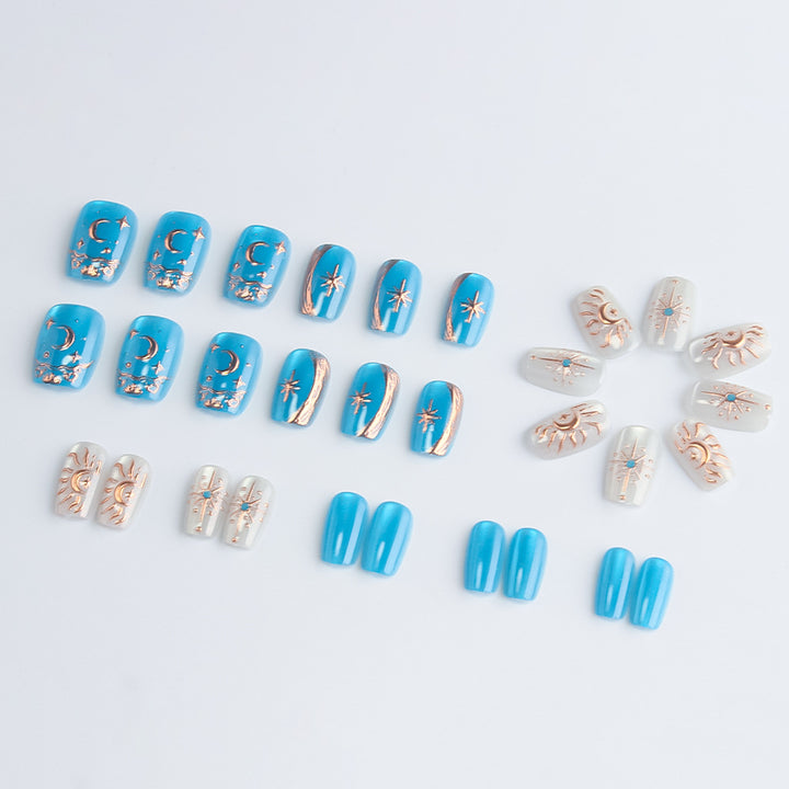 Celestial-Themed Press-On Nail Art Kalsten