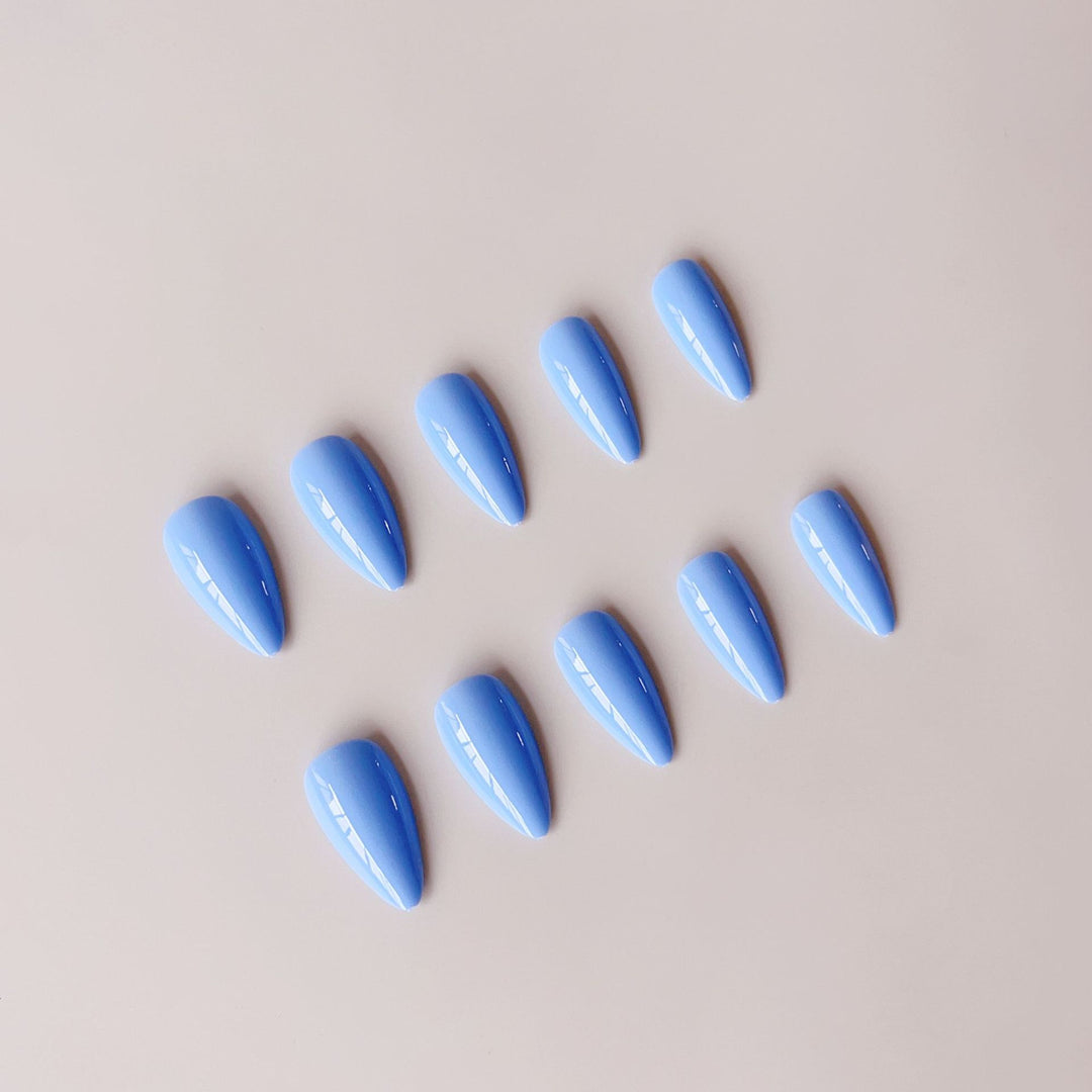 Nail set with elegant, high-gloss tips Kalsten