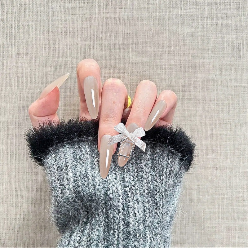 Elegant artificial nail tips with a glossy finish Kalsten