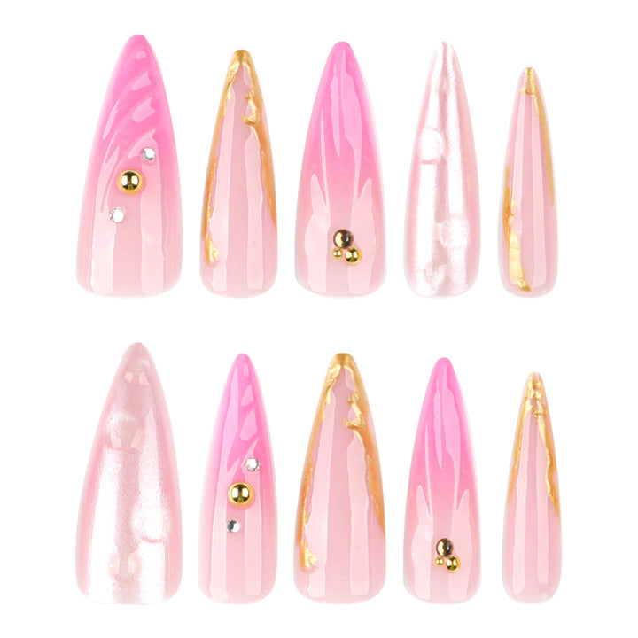 Luxurious artificial nails with elegant gold accent Kalsten