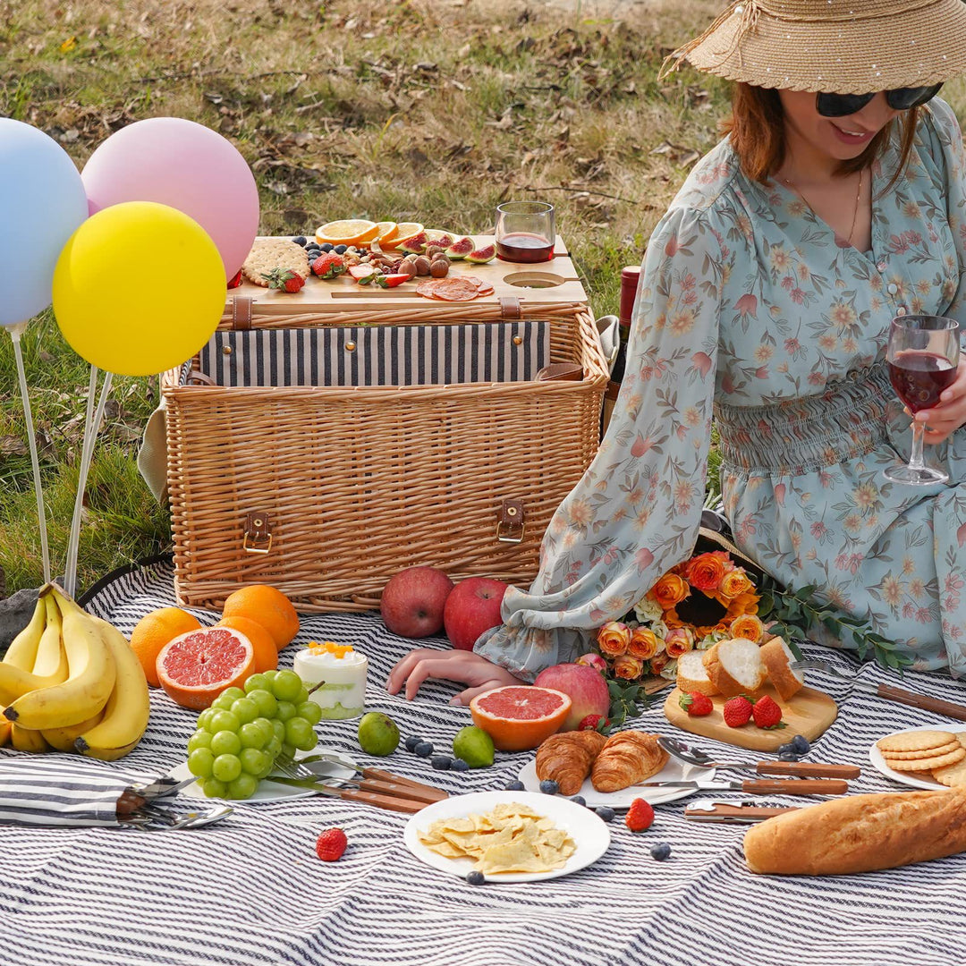 Elegant Wicker Picnic Basket with Insulated Compartment Kalsten