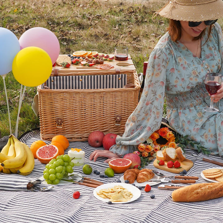 Elegant Wicker Picnic Basket with Insulated Compartment Kalsten