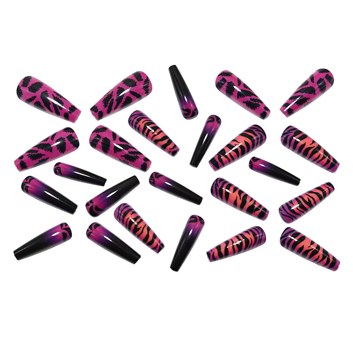 Long Artificial Nails in Trendy Tiger Pattern Kalsten