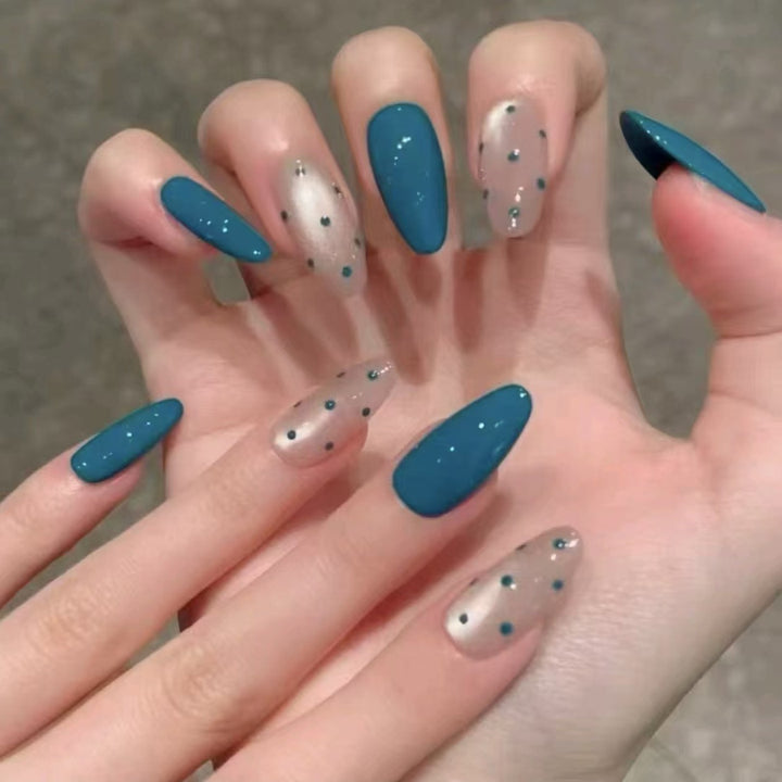 Artistic Press-On Nail Extensions Kalsten