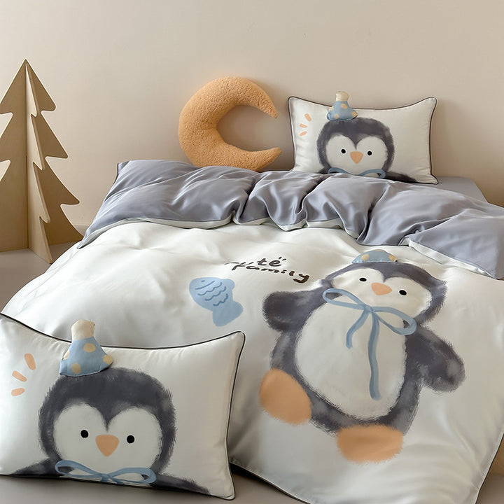 Children's bedding made of silk-matte satin with illustrative panda and apple print as well as fine piping