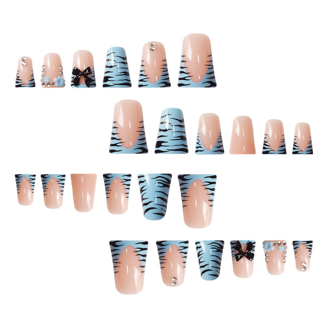 Floral Accent Nail Art Extensions Kalsten
