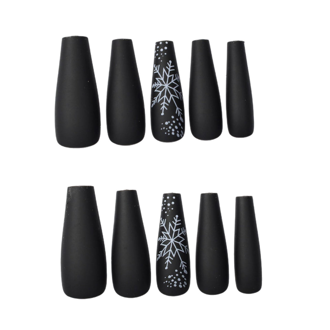 Artistic Winter-Themed Nail Art Design Kalsten
