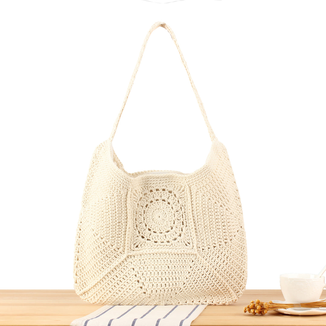 Hand-knotted shoulder bag with geometric pattern Kalsten