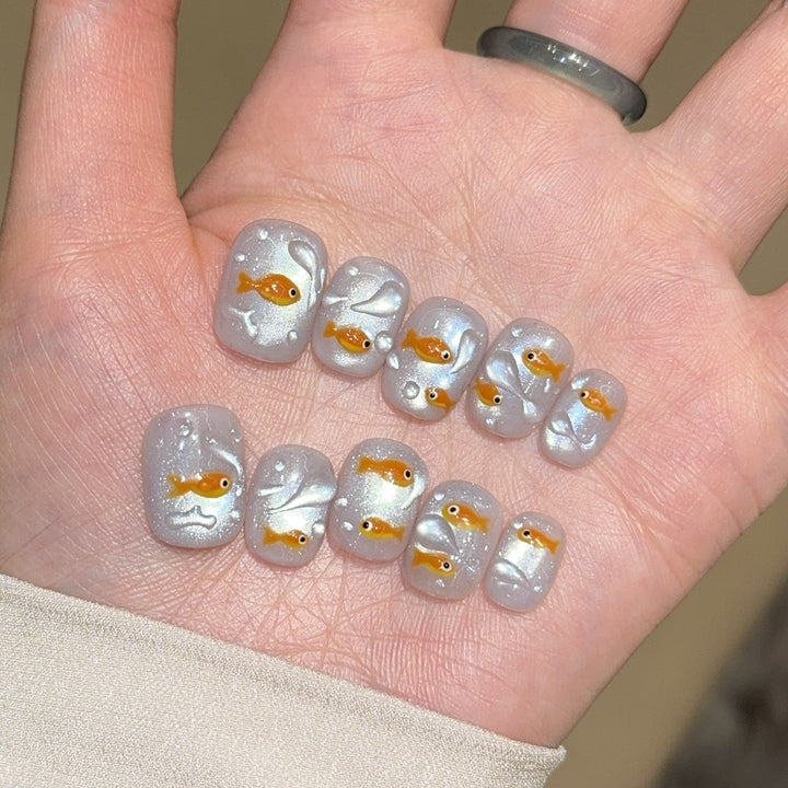 Artificial nails with goldfish design Kalsten