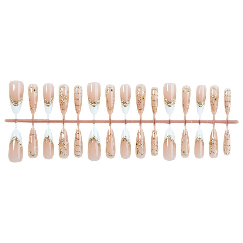 Nail art set with filigree gold accents Kalsten