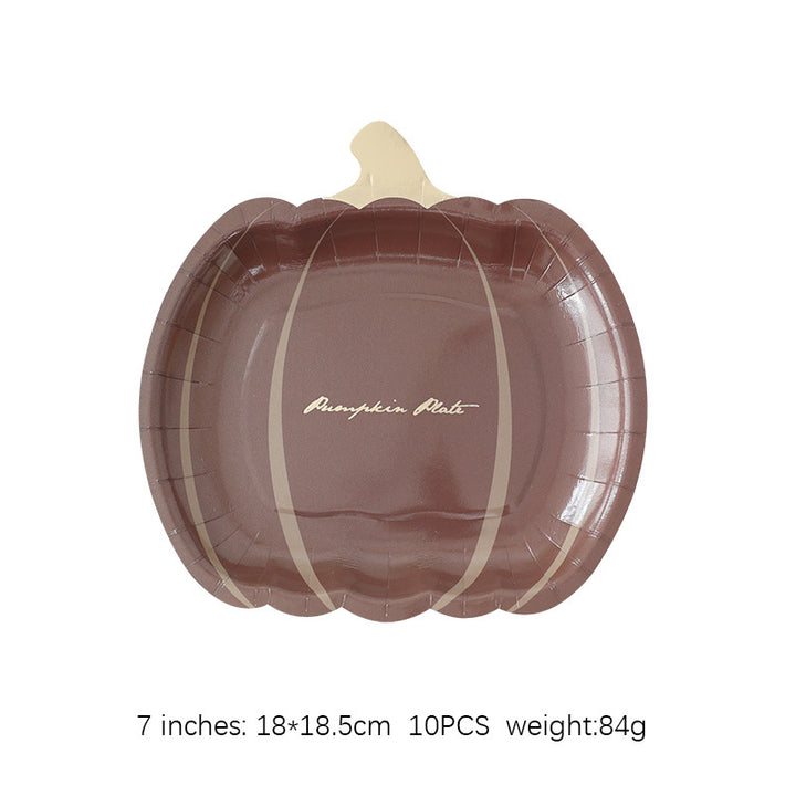 Pumpkin-shaped paper plate for Thanksgiving
