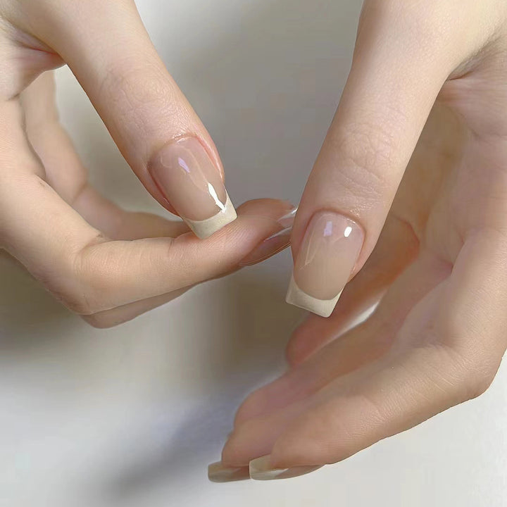 Trendy moon and star design artificial nails Kalsten
