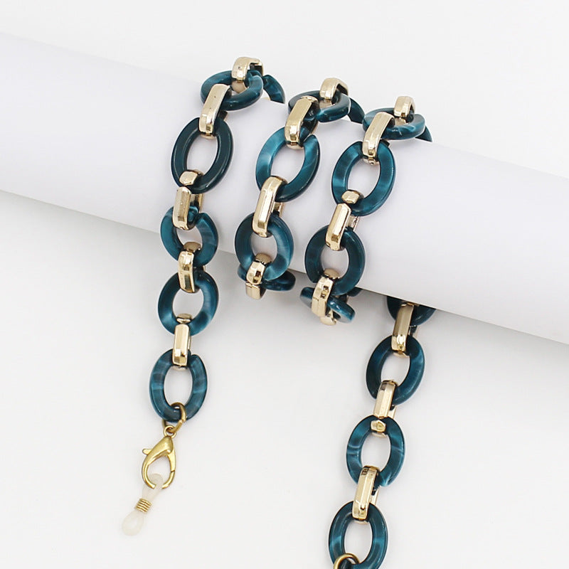 Elegant Chain Eyewear Holder Kalsten