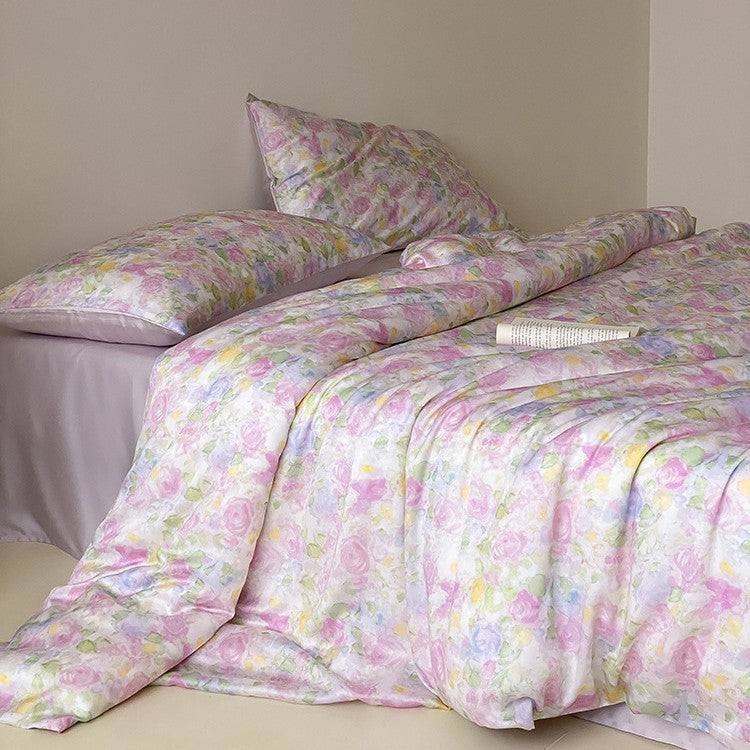 Bedding set made of cotton satin with floral vintage print
