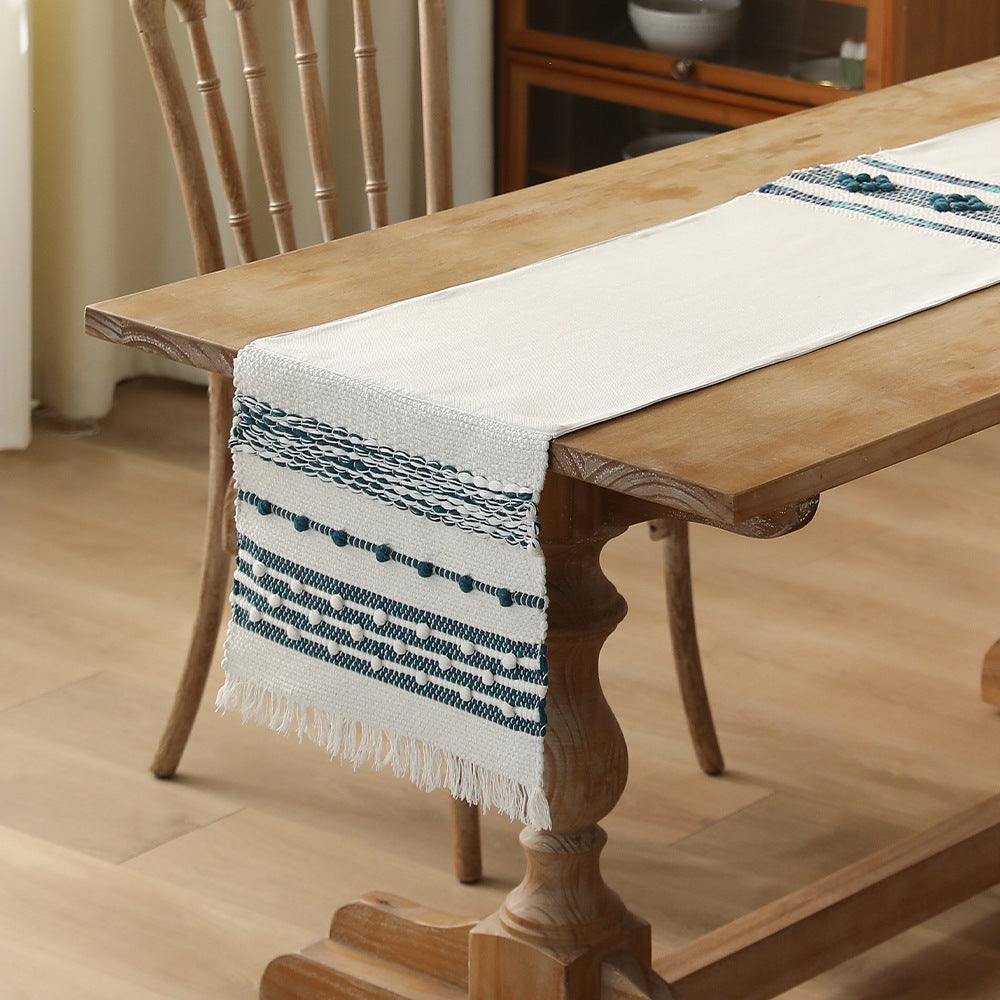 Woven cotton table runner with fringes and textured pattern Kalsten