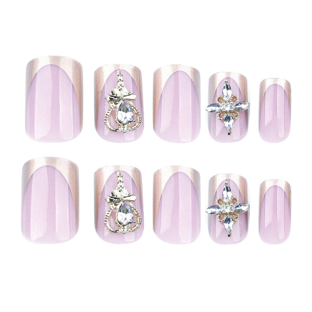 Artful Nail Extensions with Gold Accents Kalsten
