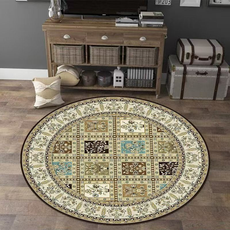 Vintage-Inspired Round Area Rug