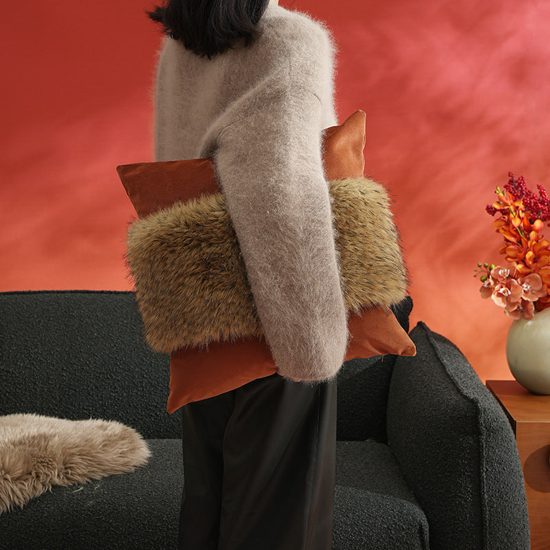 Decorative cushion set with heart-shaped faux fur cushion and two velvety back cushions Kalsten