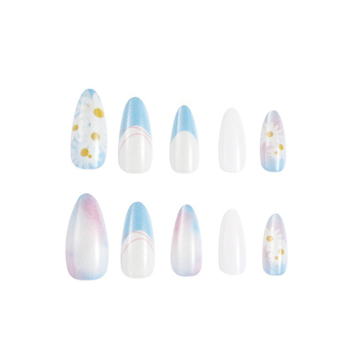 Nail art with floral designs Kalsten