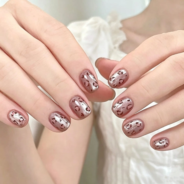 Artistic Press-On Nail Set with Leopard Print Design Kalsten