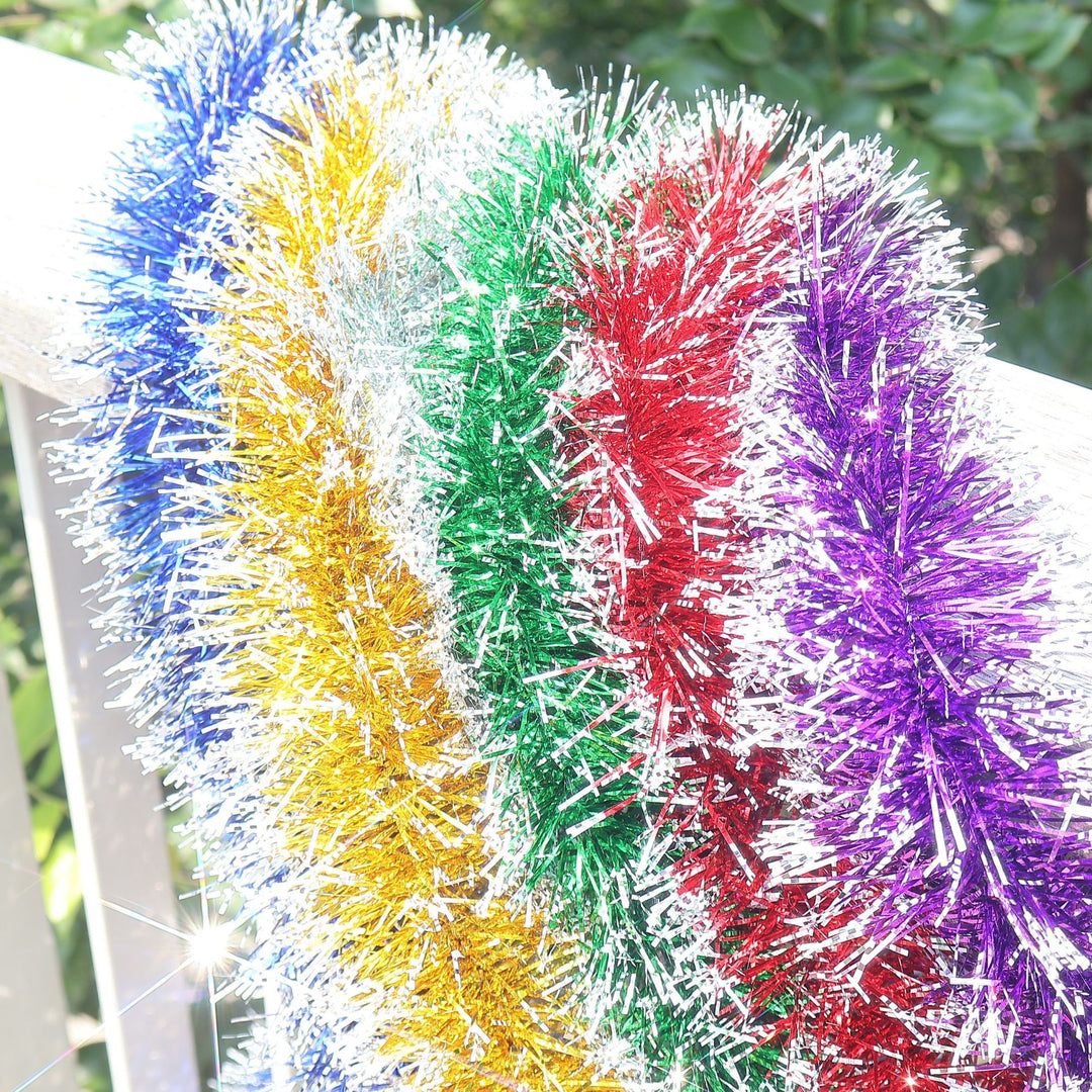 Glittering Christmas garland with snowflake motifs