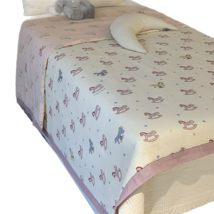 Soft muslin baby blanket with teddy design and double-layered gauze