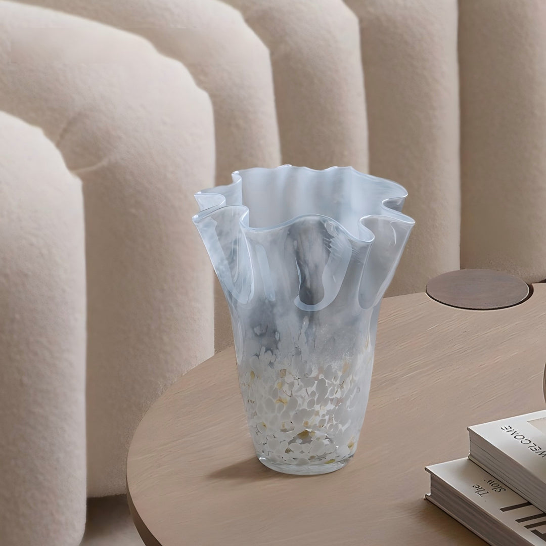 Elegant Glass Vase Kalsten