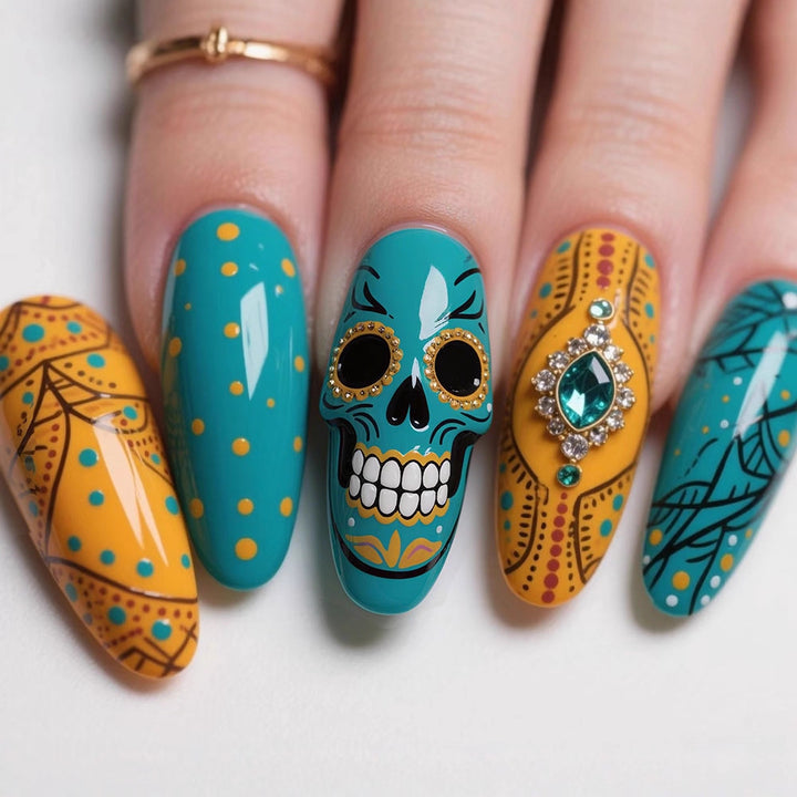 Artificial nails with intricate skull designs Kalsten