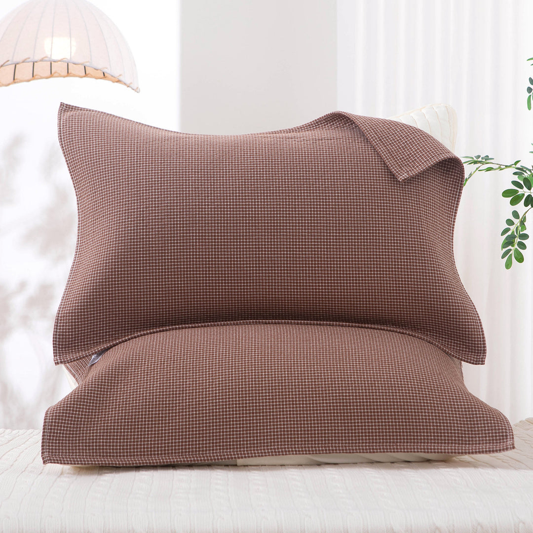 Women's pillowcase with delicate floral motif Kalsten