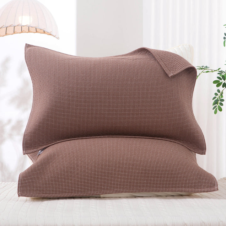 Women's pillowcase with delicate floral motif Kalsten