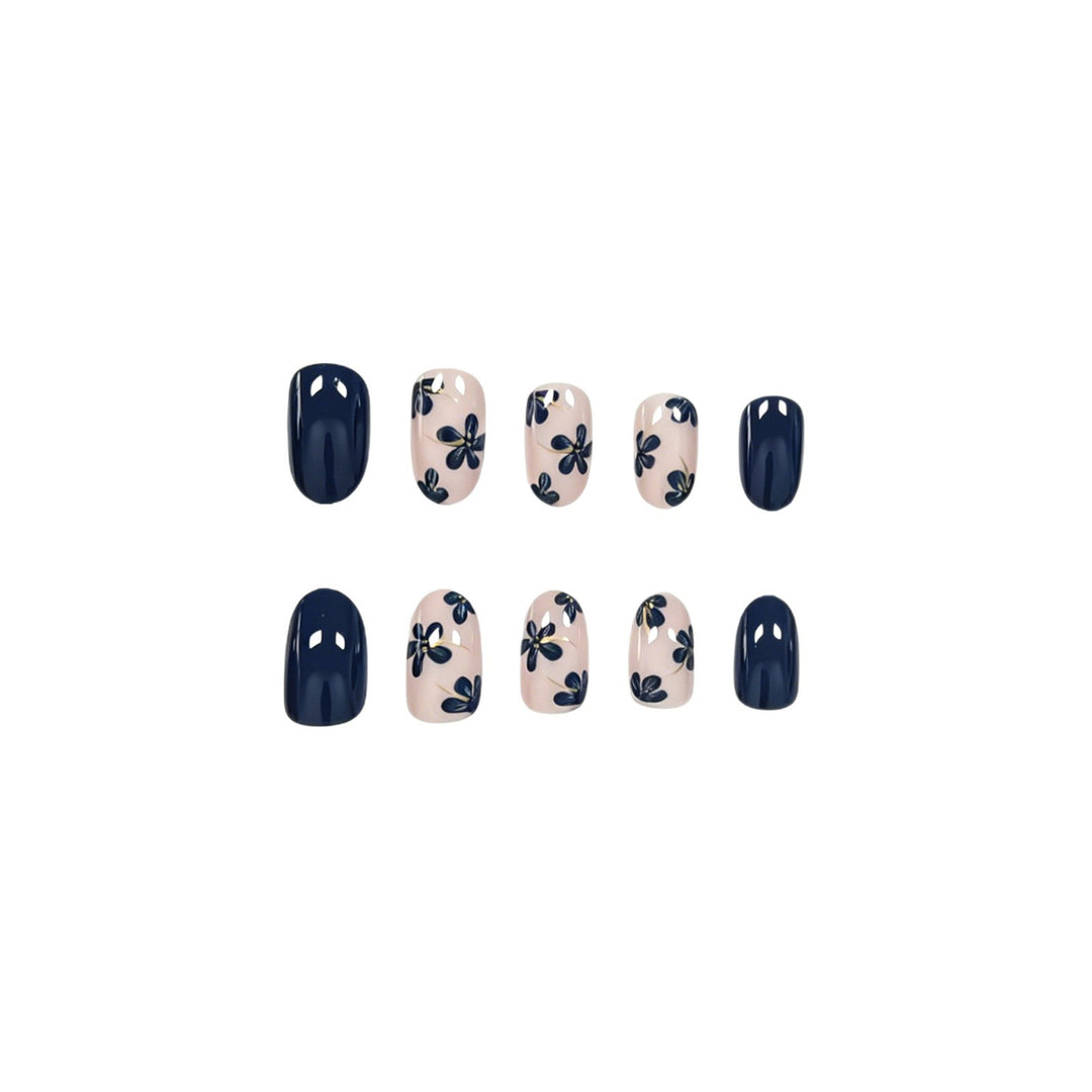 Floral Accented Press-On Nail Art Kalsten