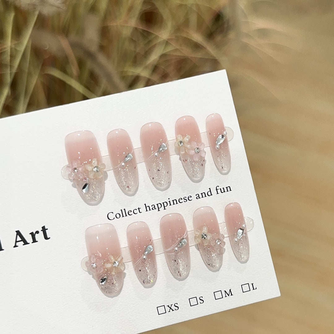 Elegant Floral-Inspired Press-On Nail Art Set