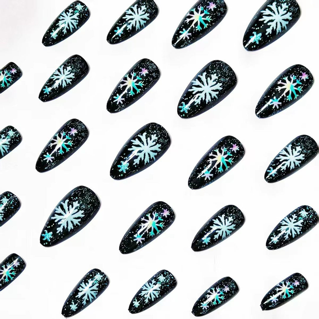 Artificial nails with shimmering snow crystal motif Kalsten