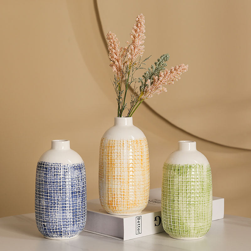 Stylish ceramic vase Kalsten