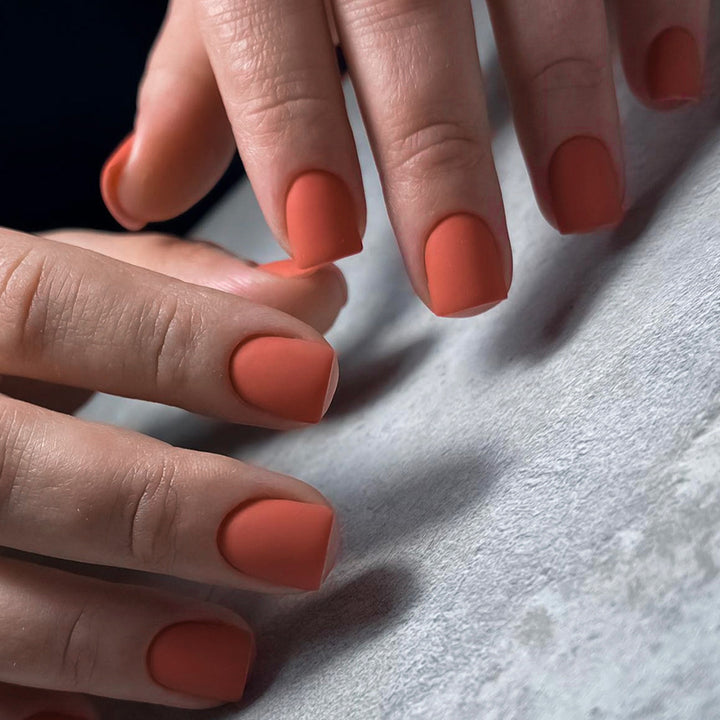 Artificial nail art with matte finish Kalsten