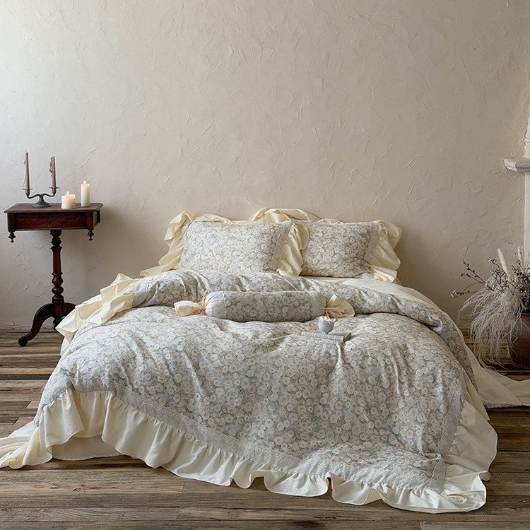 Bedding and bedspread set
