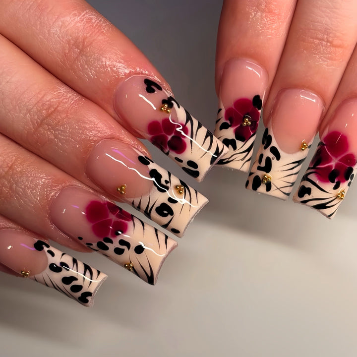 Artistic Floral Press-On Nail Art Kalsten